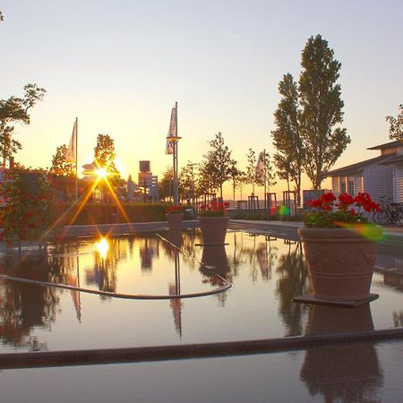 Fewo Mit Meerblick, Gratis Nutzung Vom Ahoi Erlebnisbad Und Sauna In Sellin - Haus Blick Zur See Fewo 06 Goehren  Exterior foto